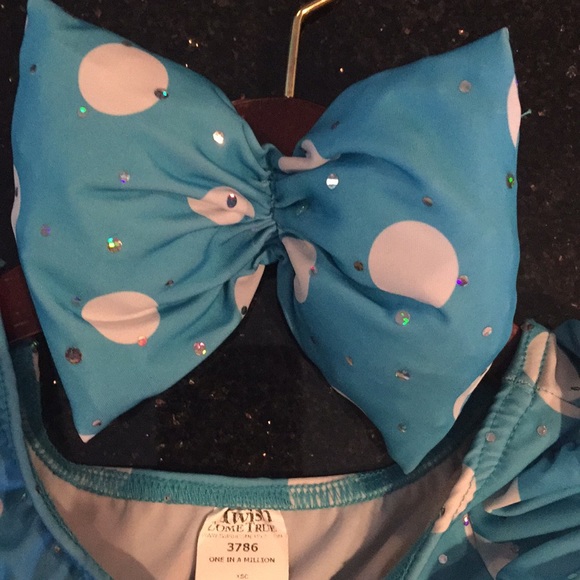 Little Girls Dance Costume - Picture 4 of 5